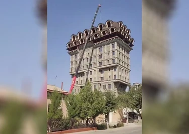 Самарқандда ўзбошимчалик билан қурилган 12 қаватли бинони бузиш бошланди