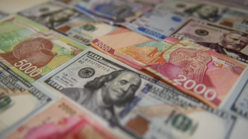 “Oltin narxining oshishi bilan dollar kursining pasayishi oʻrtasida bogʻliqlik yoʻq” — Markaziy bank