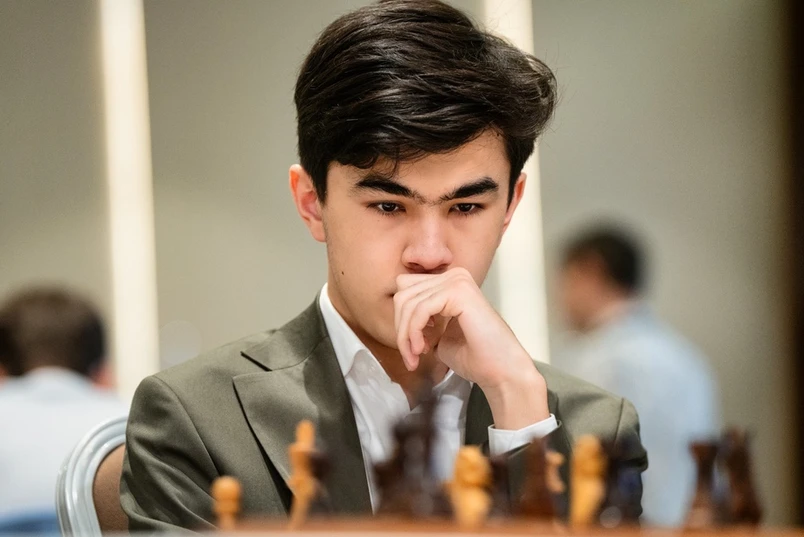 Javohir Sindarov bugungi musobaqada turkiyalik Yagiz Kaan Erdogʻmusga qarshi oʻynaydi