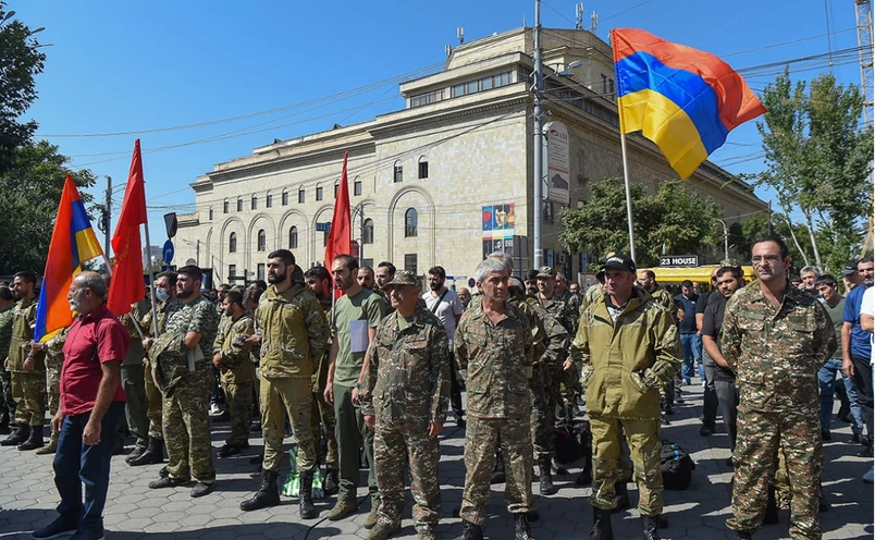 Армения во время войны: вызовы для Пашиняна, протесты и историческое прошлое