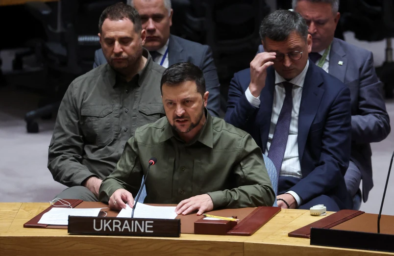 Zelenskiy Rossiyaga qarshi operatsiyani maʼqulladi