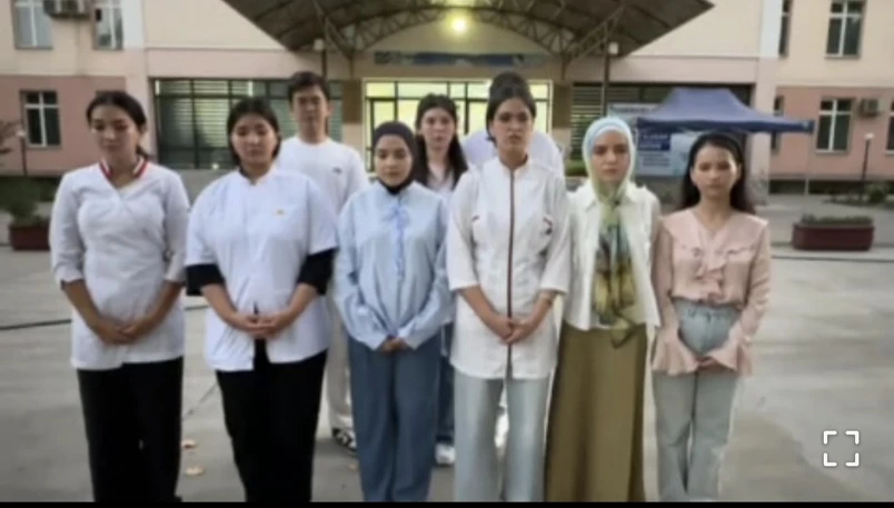 Oʻzbekistonlik talabalar Rossiyadagi urush hududiga majburiy yuborilmoqda. Ular Mirziyoyev yordam soʻrab, videomurojaat yoʻlladi