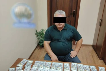 Jizzaxda hokim oʻrinbosari pora bilan ushlandi